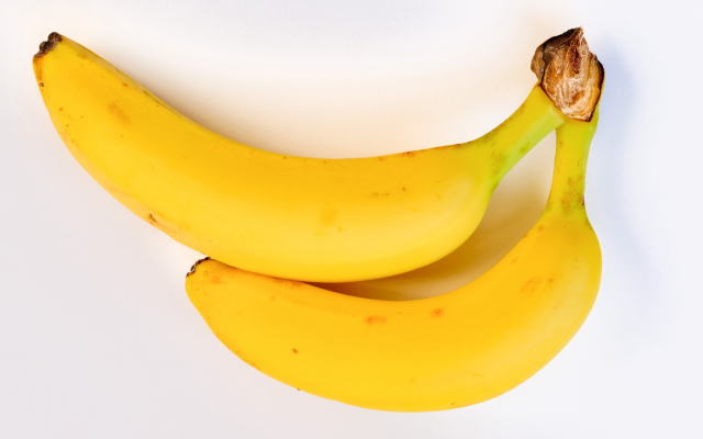 カラーのバナナイメージ画像